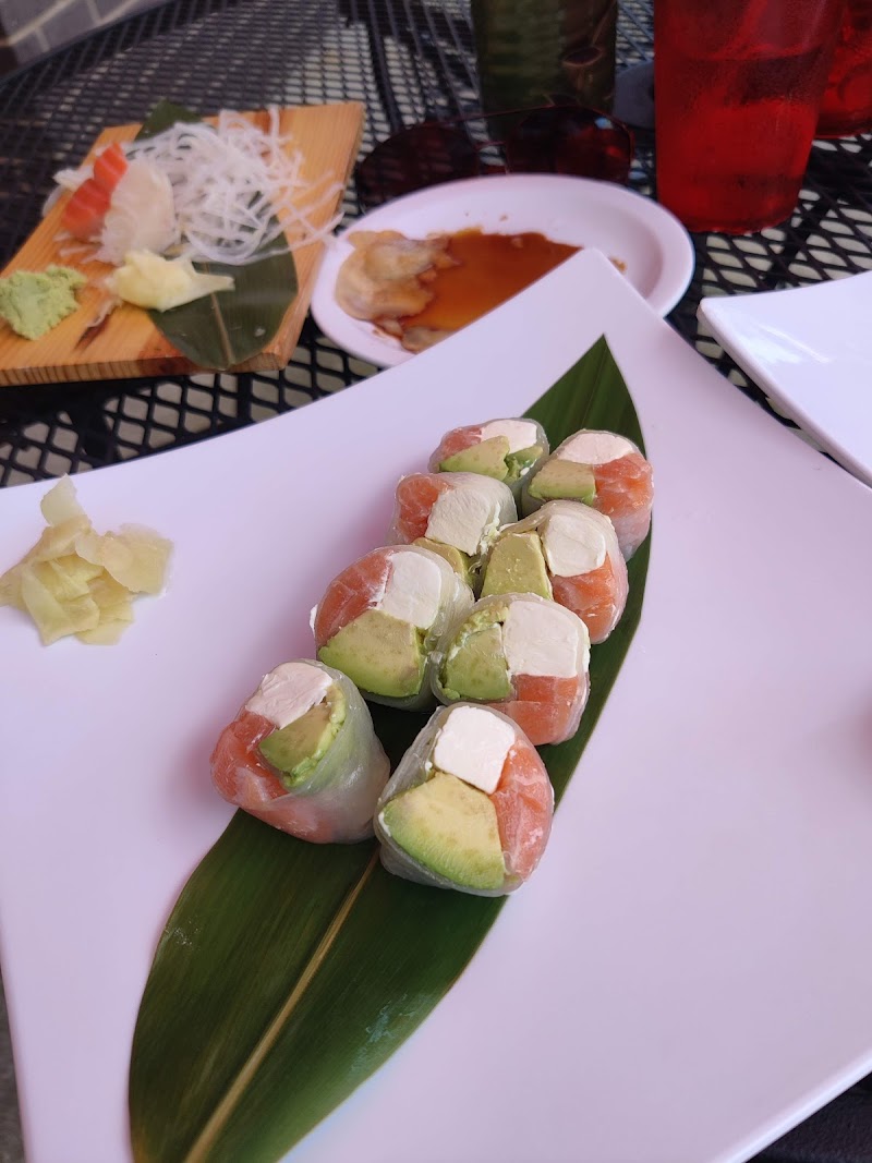 Avocado California Roll & Sushi image 5